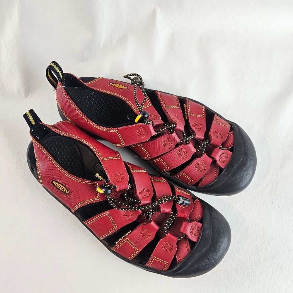 KEEN Newport H2 Womens Approx Sz 9 Red Waterproof Sport Hiking Sandals Outdoor - Picture 2 of 12